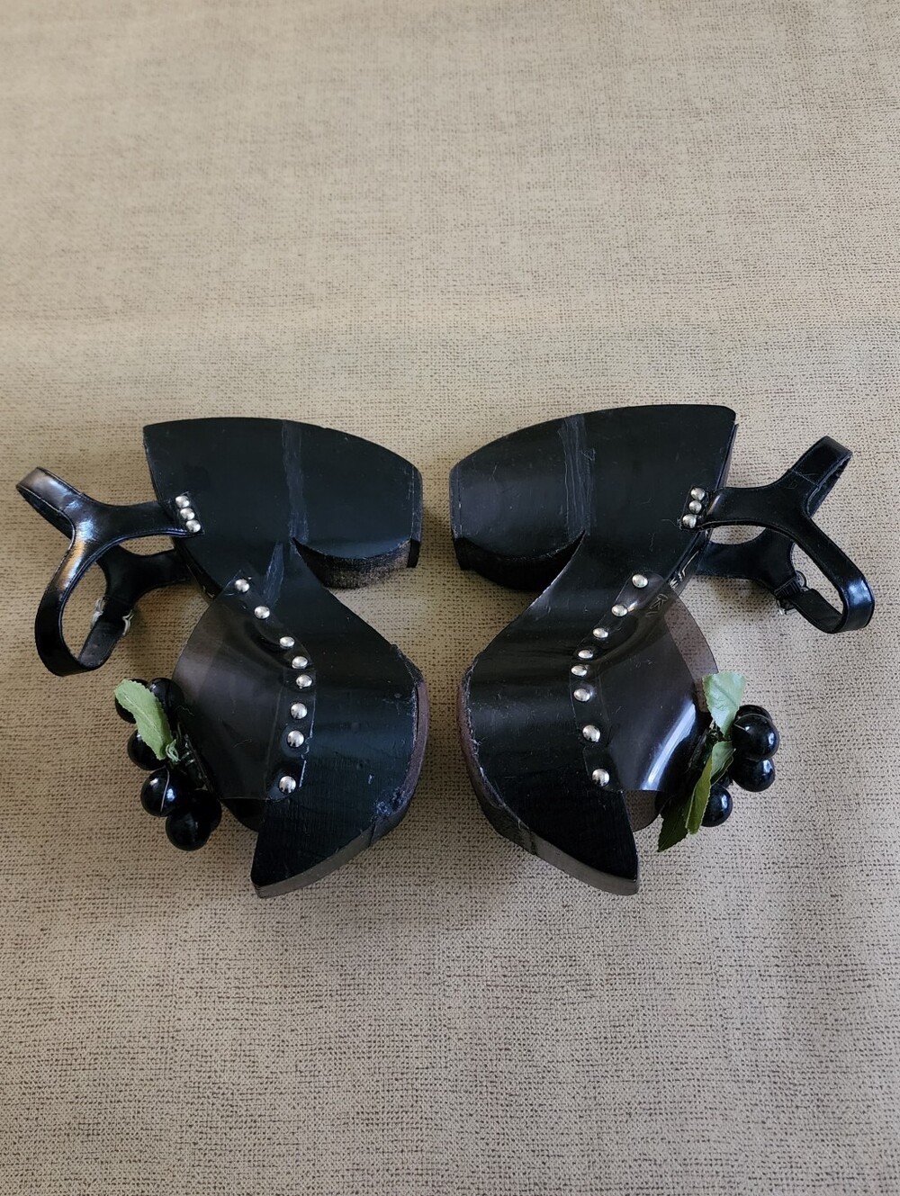 Vintage Platform Heels women 70s Disco Kimel Sabots Carved Wood Shoes - Picture 7 of 11